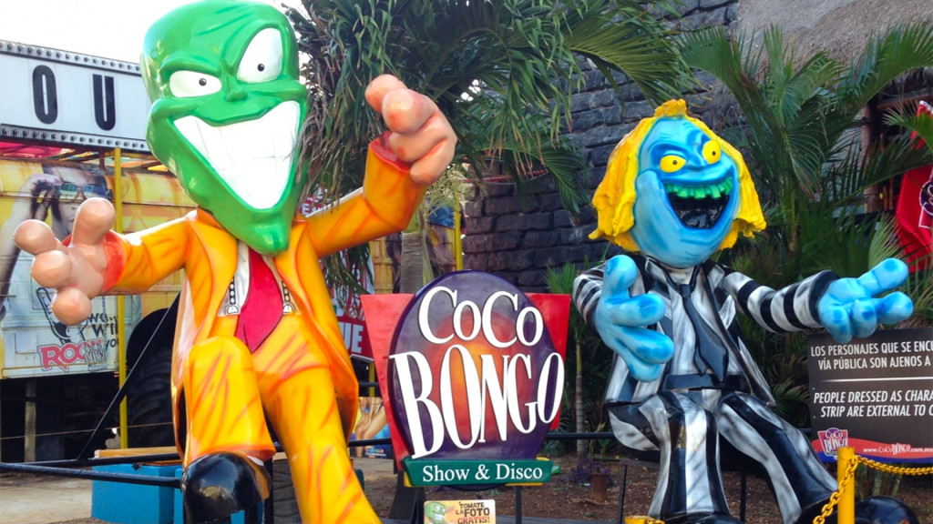 La entrada al Coco Bongo Show & Disco