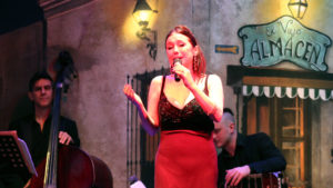La cantante de tango Roxana Fontán