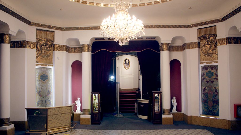 Lobby del complejo Palacio Tango