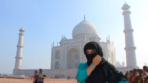 Dulce Martínez usa burqa en el Taj Mahal | Dulce Martínez wears a burqa at the Taj Mahal |