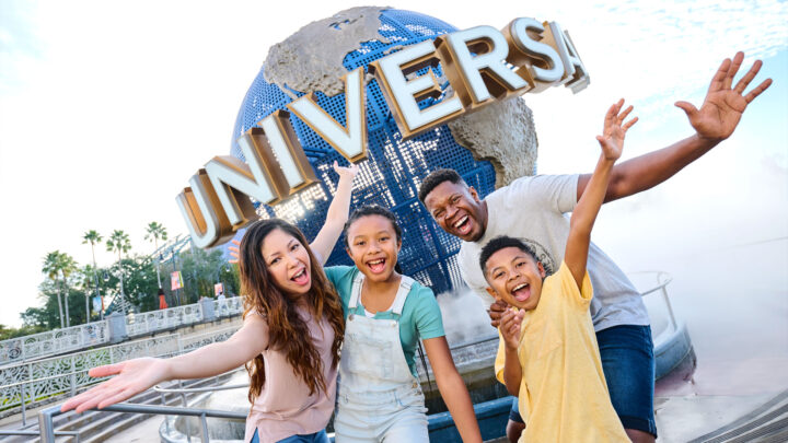 Una familia disfruta de su paquete de vacaciones Universal Orlando | A Family Enjoys their Universal Orlando Vacation Package