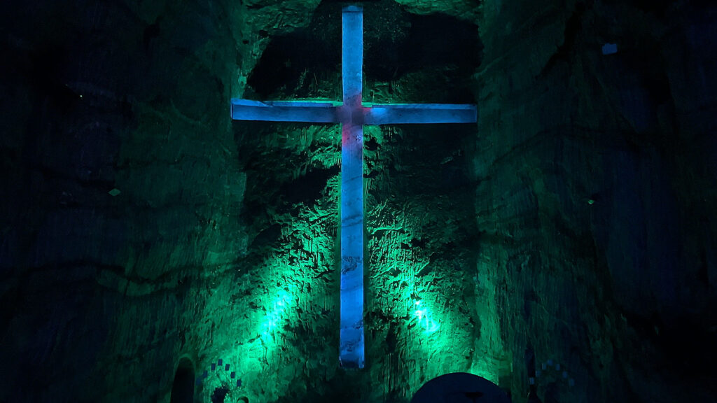 Capilla Principal en la Catedral de Sal de Zipaquirá | Main Chapel at Zipaquira Salt Cathedral