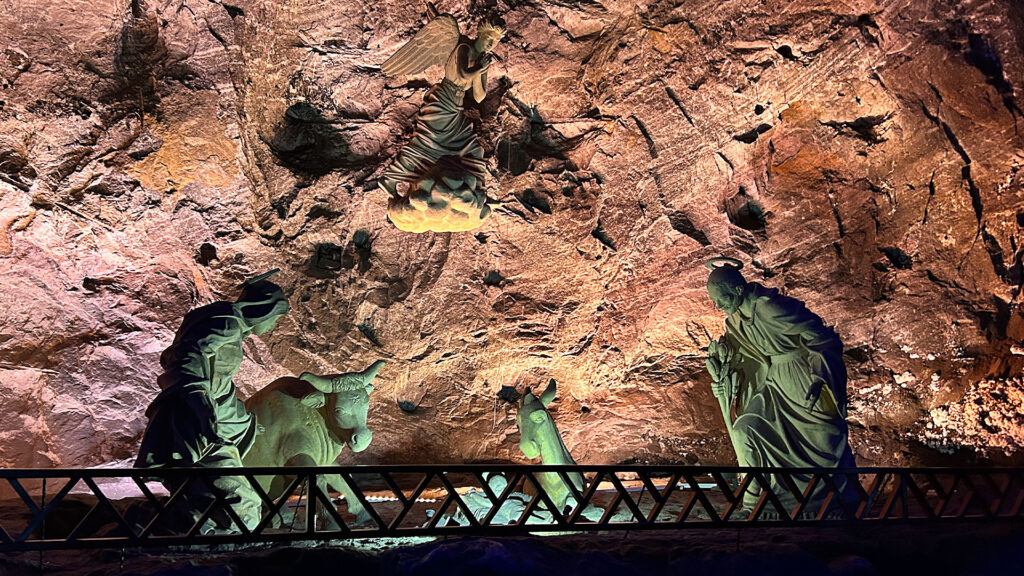 Nacimiento en la Catedral de Sal | Nativity Scene Inside the Salt Cathedral