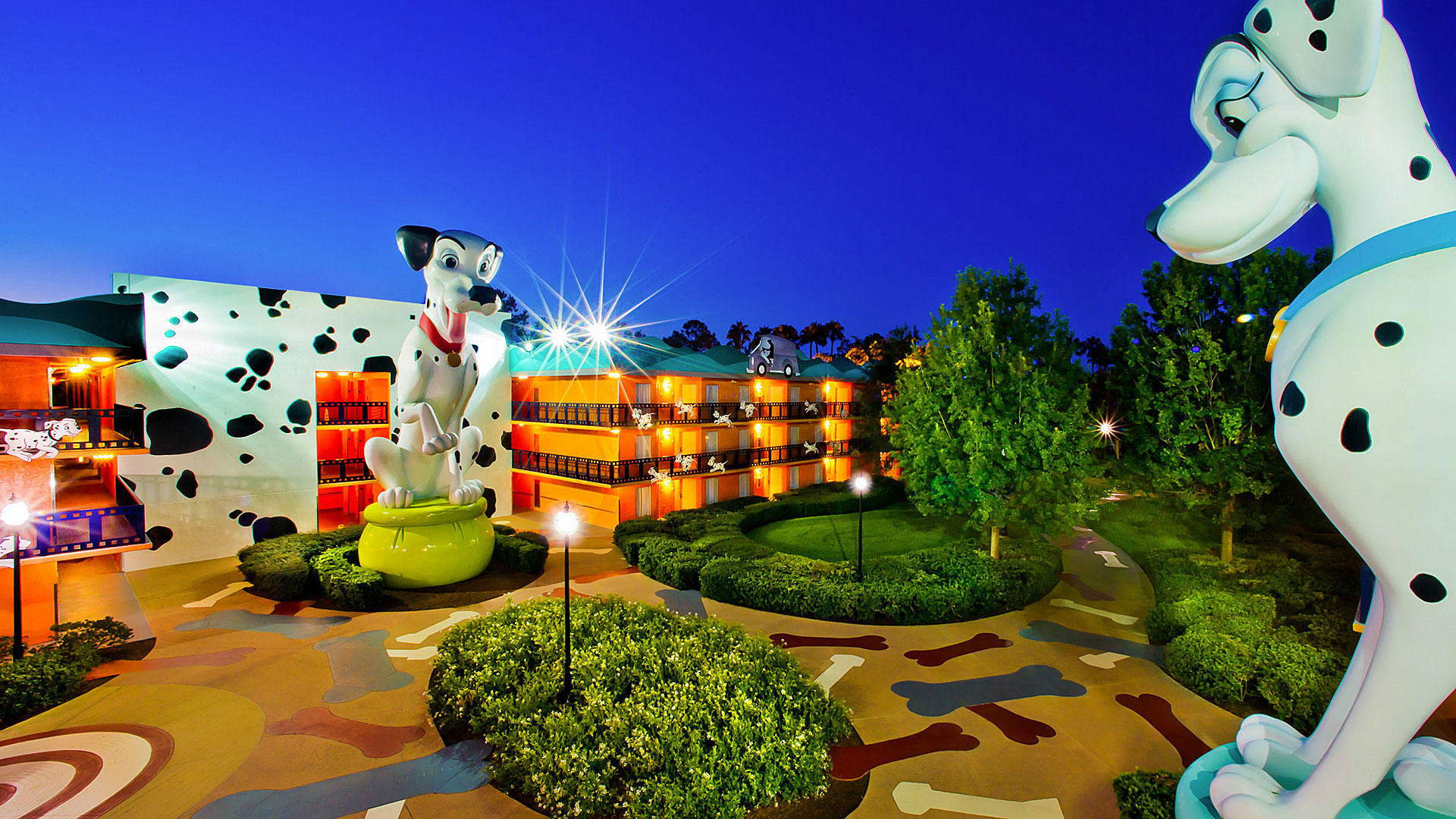 Ahorra en tu estadía Disney Orlando y recibe noches gratis al quedarte en un hotel Disney Resort Collection este verano 2026 como el Disney's All-Star Movies Resort | Save at Disney Orlando and Get Free Nights When You Stay at a Disney Resort Collection Hotel this summer 2026 like Disney's All-Star Movies Resort